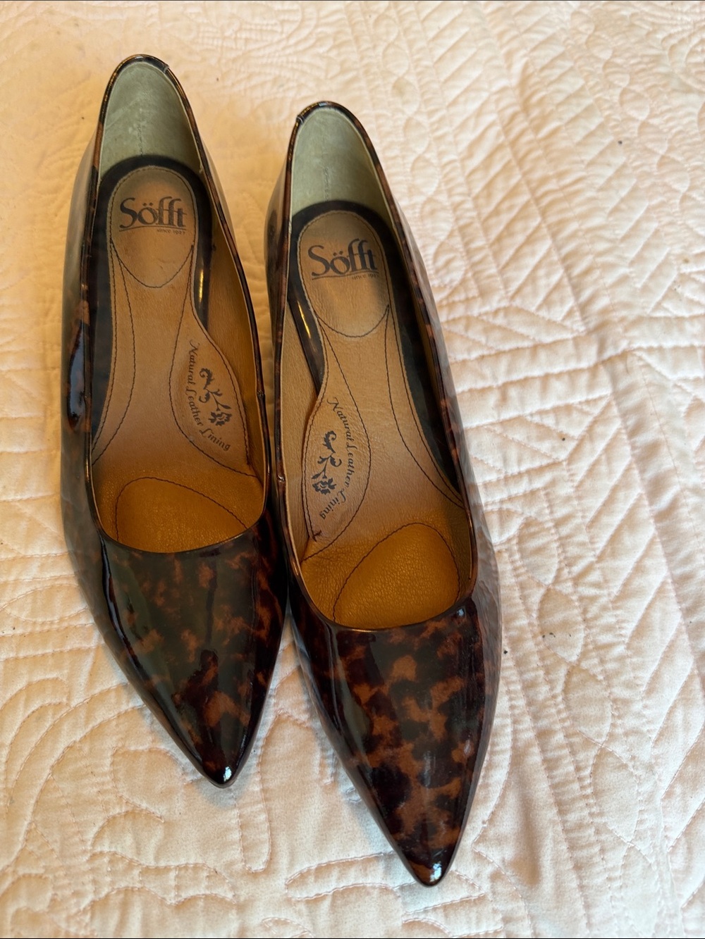 Women's Pointed Toe Patent Tortoiseshell heels-
